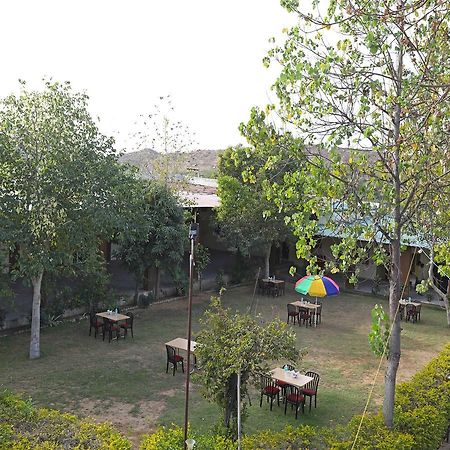Oyo 10936 Rajasthan Resort Pushkar Bagian luar foto