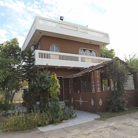 Oyo 10936 Rajasthan Resort Pushkar Bagian luar foto