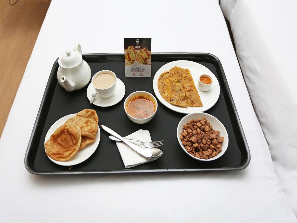 Oyo 10936 Rajasthan Resort Pushkar Bagian luar foto